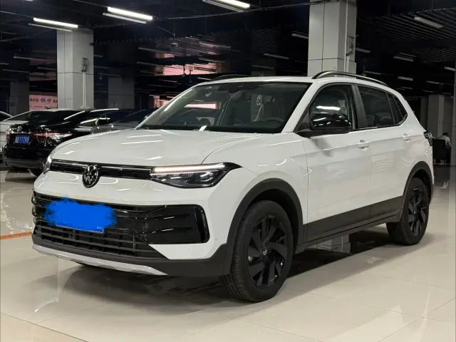Фотография автомобиля — Volkswagen Tharu