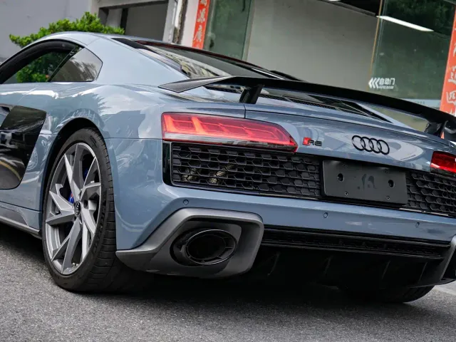 Audi R8 — Фото автомобиля 15