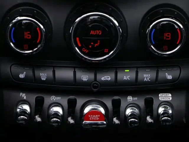 MINI Hatch — Фото автомобиля 26