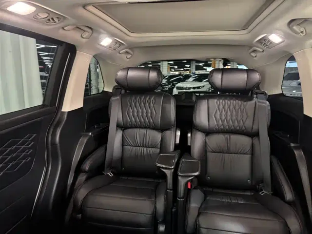 Honda Elysion — Фото автомобиля 19
