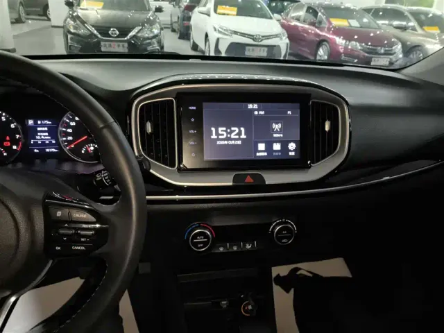 Kia KX1 — Фото автомобиля 4