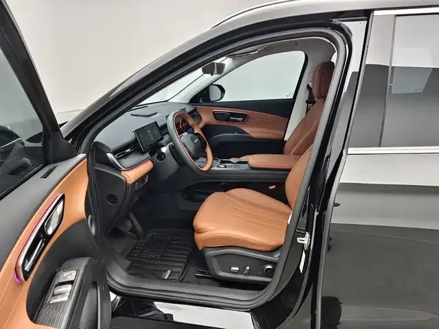 Chery Tiggo 8 — Фото автомобиля 8