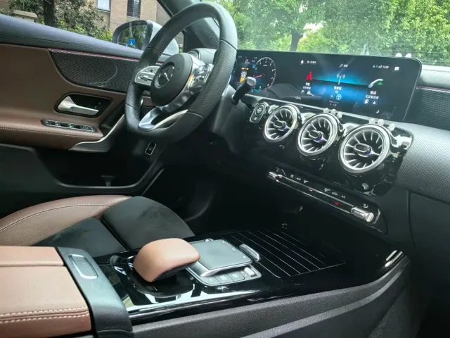 Mercedes-Benz A-Class — Фото автомобиля 8
