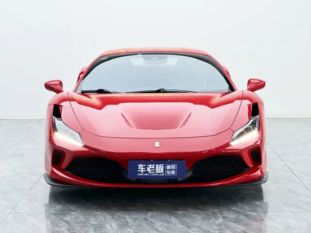 Ferrari F8 — Фото автомобиля 2