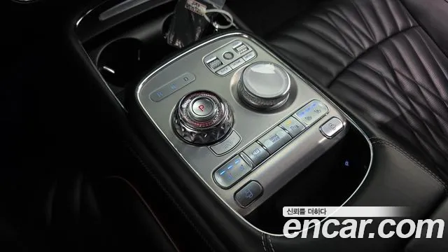 Genesis G90 Бензин 3.5 турбо AWD — Фото автомобиля 24