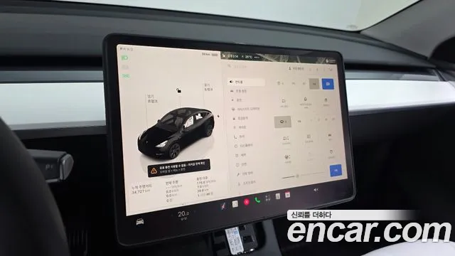 Tesla Model Y — Фото автомобиля 29