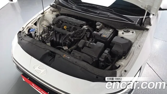 Hyundai Avante CN7 — Фото автомобиля 9