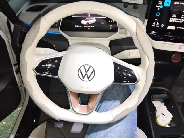 Volkswagen ID.3 — Фото автомобиля 15