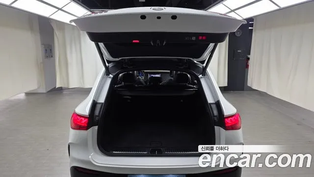Mercedes-Benz EQE X294 — Фото автомобиля 23