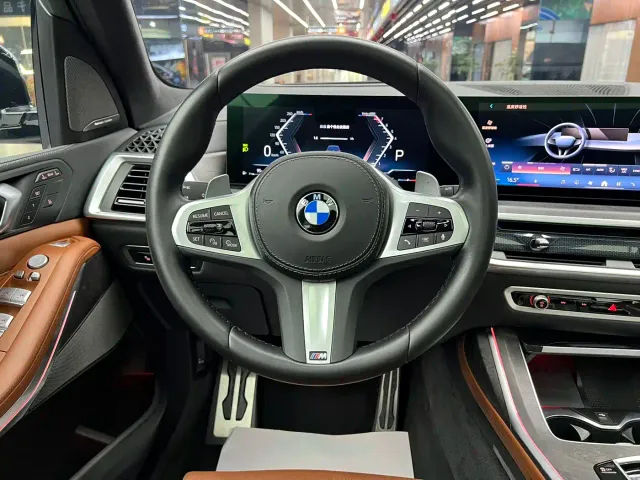 BMW X7 — Фото автомобиля 5