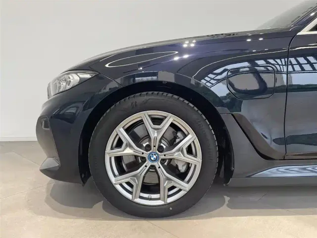 BMW i3 — Фото автомобиля 18