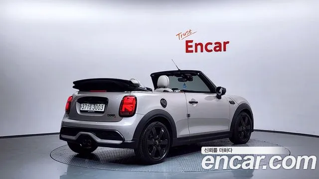 Mini Cooper Convertible — Фото автомобиля 2