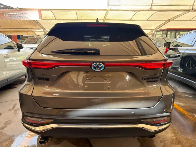 Toyota Harrier — Фото автомобиля 10