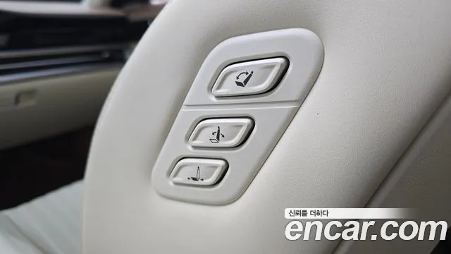 Hyundai Grandeur GN7 — Фото автомобиля 30