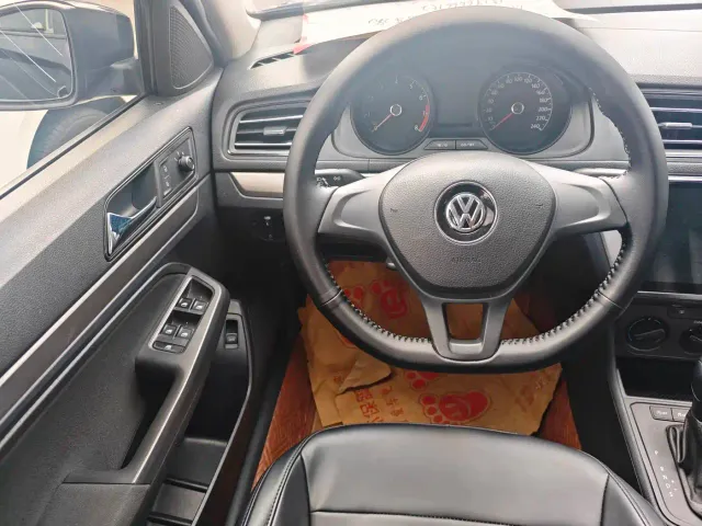Volkswagen Lavida 2022 1.5L Auto Comfort Edition — Фото автомобиля 6