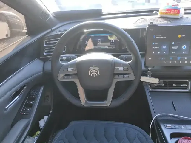 BYD Qin L — Фото автомобиля 11