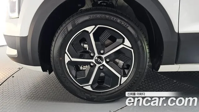 Kia Niro The All New Niro — Фото автомобиля 5
