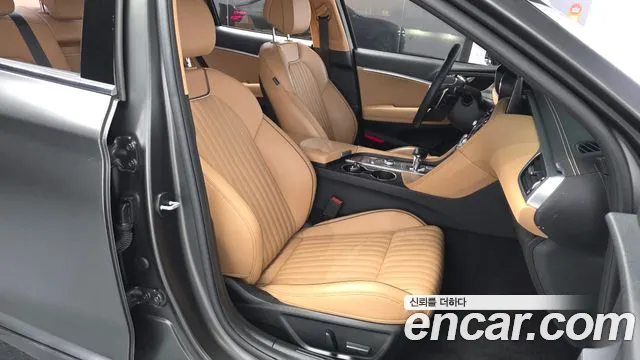 Genesis G70 New — Фото автомобиля 26