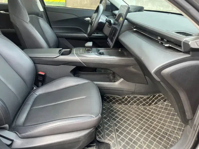 Changan Lamore — Фото автомобиля 15