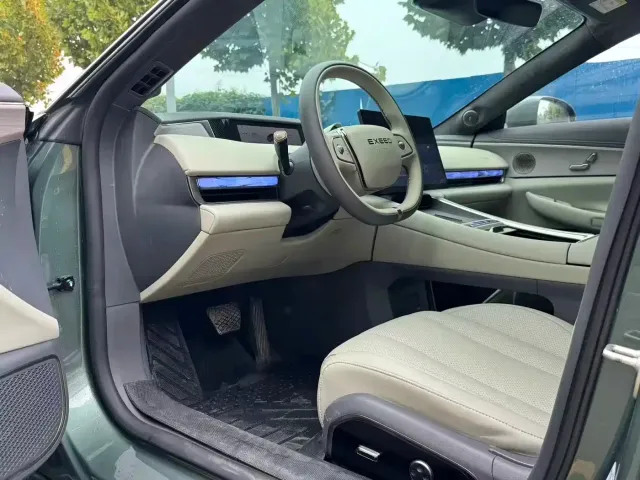 Exeed Exlantix ES 2025 Range Extender Pro Highway Assist — Фото автомобиля 4