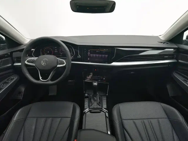 Volkswagen Passat — Фото автомобиля 5