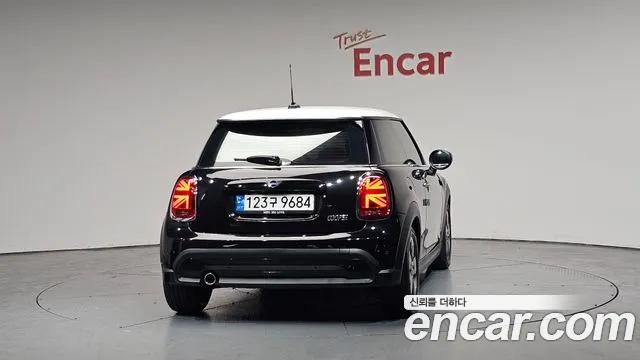 Mini Cooper Cooper Classic — Фото автомобиля 4