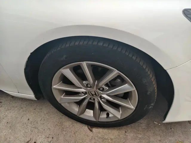 Honda Accord — Фото автомобиля 28