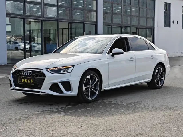 Audi A4L — Фото автомобиля 3
