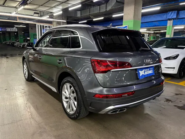 Audi Audi Q5L 2022 40T Luxury Dynamic — Фото автомобиля 5