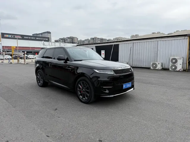Land Rover Range Rover Sport — Фото автомобиля 3