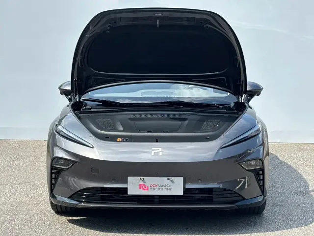 Roewe Rising Auto F7 — Фото автомобиля 8