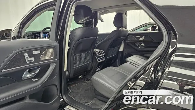 Mercedes-Benz GLE-Class — Фото автомобиля 18