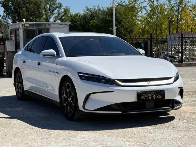 BYD Han — Фото автомобиля 3