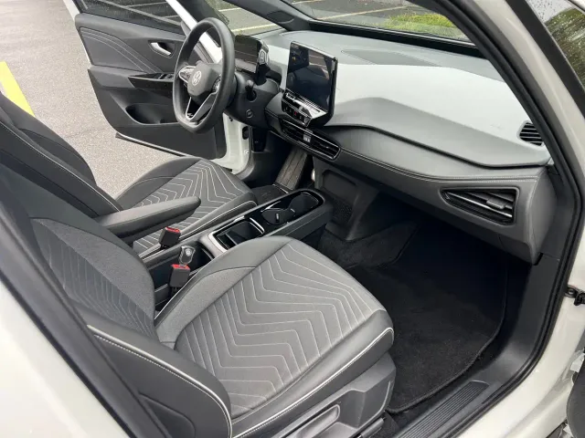 Volkswagen ID.3 — Фото автомобиля 10