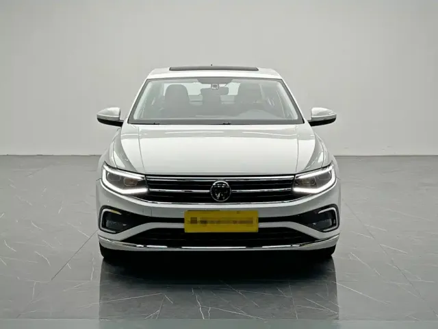 Volkswagen Bora — Фото автомобиля 2