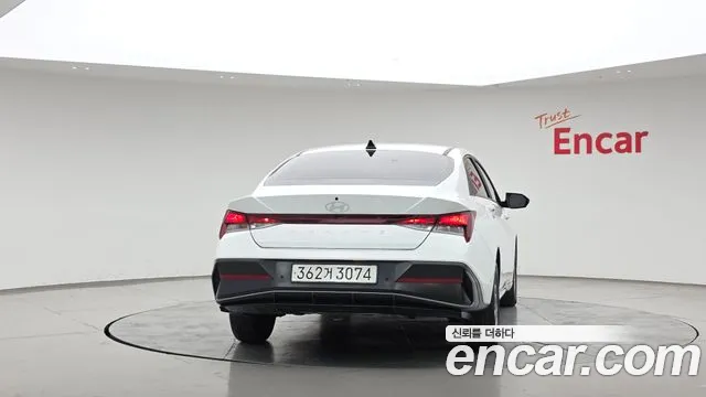 Hyundai Avante CN7 — Фото автомобиля 4