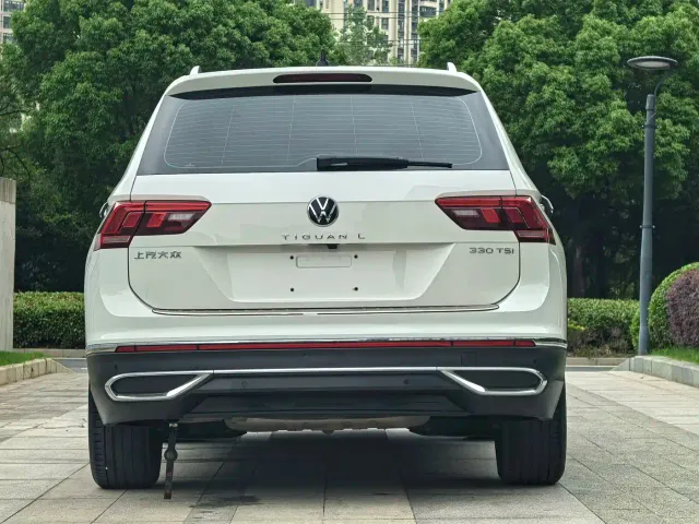 Volkswagen Tiguan L — Фото автомобиля 5