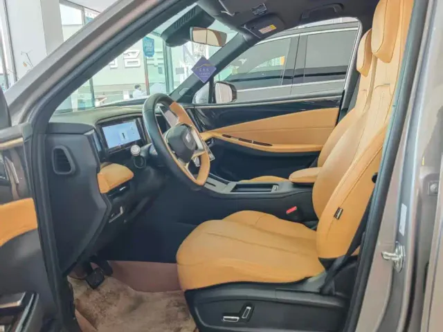 Geely Galaxy L7 — Фото автомобиля 8