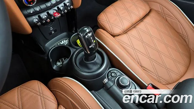 Mini Cooper Convertible — Фото автомобиля 9