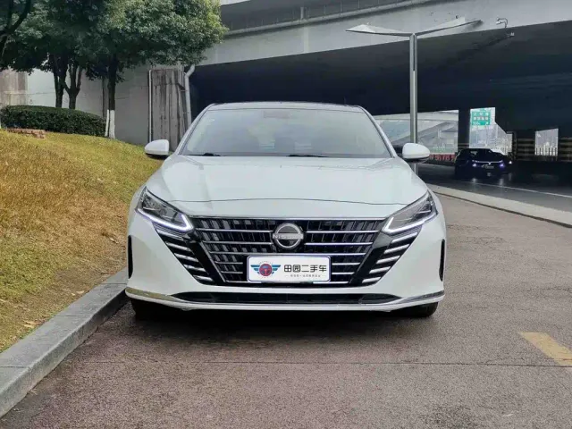 Nissan Teana — Фото автомобиля 2