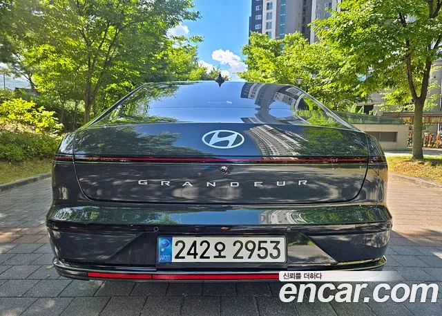 Hyundai Grandeur Grandeur (GN7) 2.5 Бензин 2WD — Фото автомобиля 5