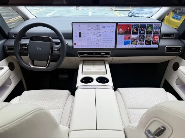 Li Auto MEGA — Фото автомобиля 6