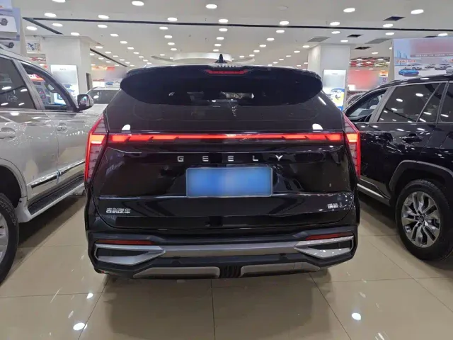 Geely Boyue L — Фото автомобиля 12