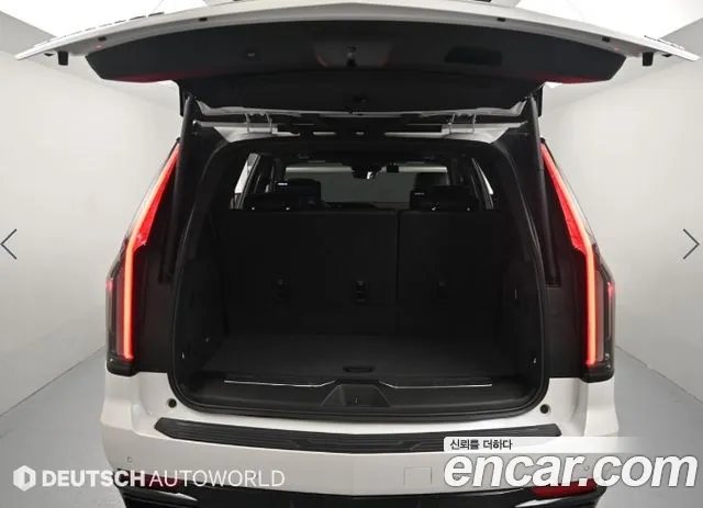 Cadillac Escalade 5th Gen — Фото автомобиля 19
