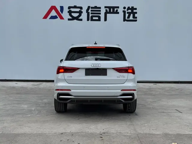 Audi Q3 — Фото автомобиля 5