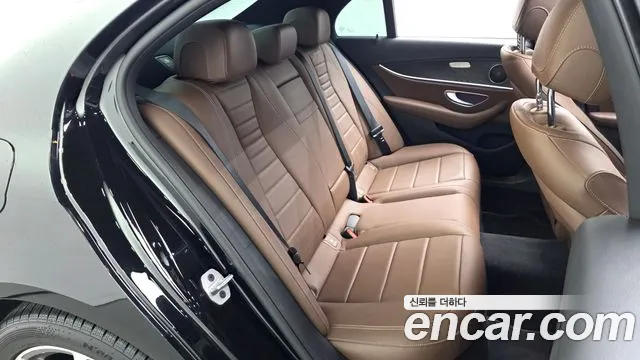 Mercedes-Benz E-Class W213 — Фото автомобиля 17