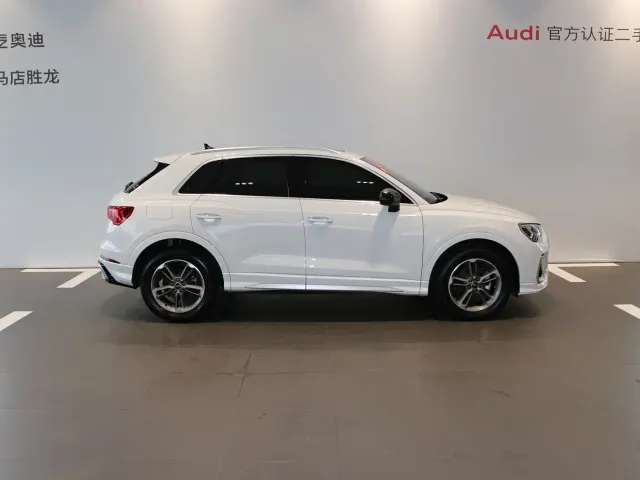 Audi Audi Q3 2024 35 TFSI Progressive Sport — Фото автомобиля 3