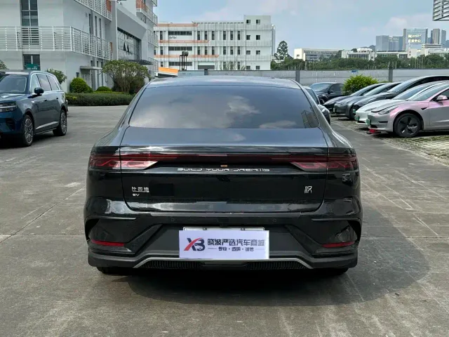 BYD Han — Фото автомобиля 5