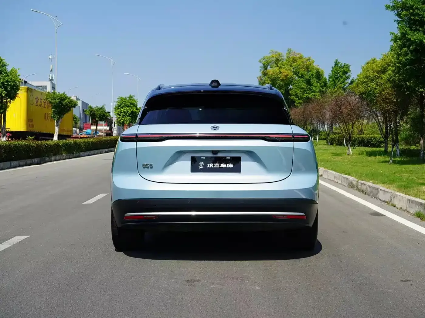 NIO NIO ES6 2024 75kWh — Фото автомобиля 5