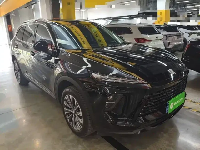 Buick Envision Plus — Фото автомобиля 3